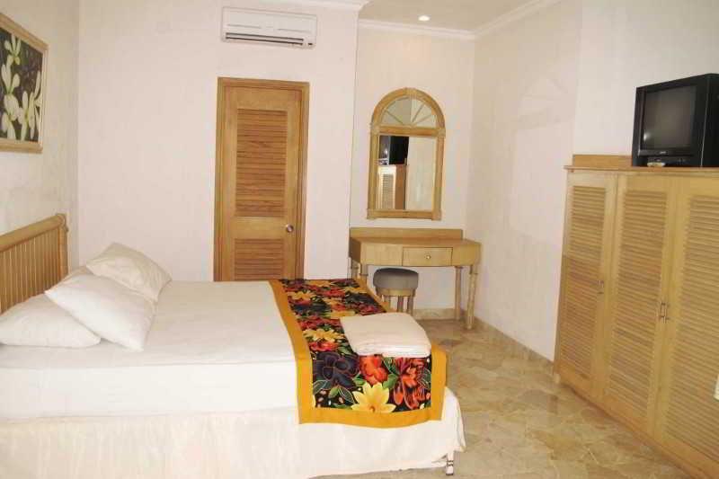 Hawaii Resort Family Suites Anyer Esterno foto