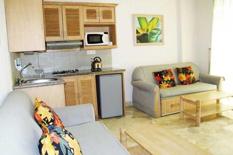 Hawaii Resort Family Suites Anyer Esterno foto